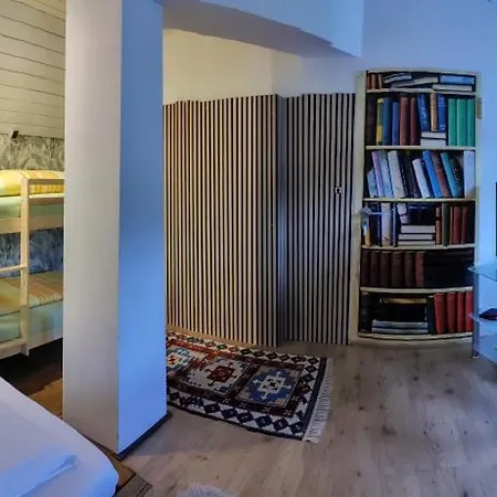Erlauf - Ursprung, - 6 Personen, Outdoorsauna Mit Bachzugang Daire *