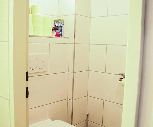 Erlauf - Ursprung, - 6 Personen, Outdoorsauna Mit Bachzugang *