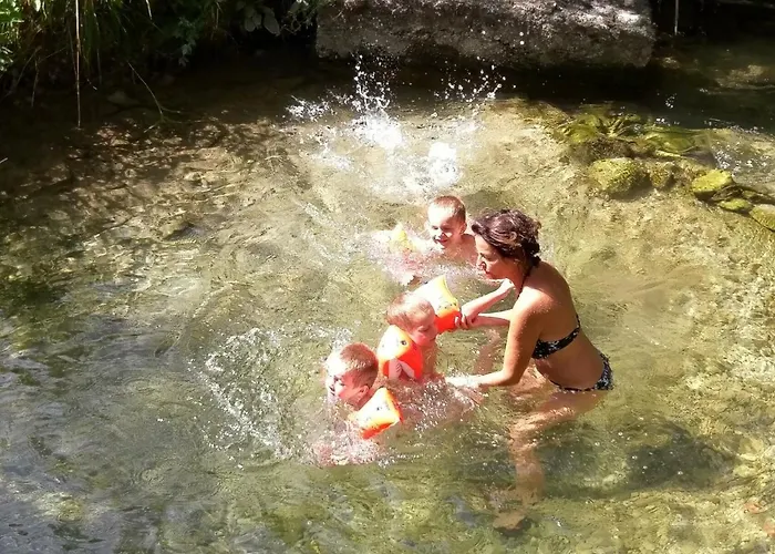 Erlauf - Ursprung, - 6 Personen, Outdoorsauna Mit Bachzugang